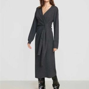 Modern Citizen Charcoal Long Sleeve Dress